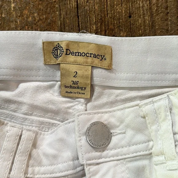 Democracy Women's Skinny Jeans - White - Picture 4 of 9